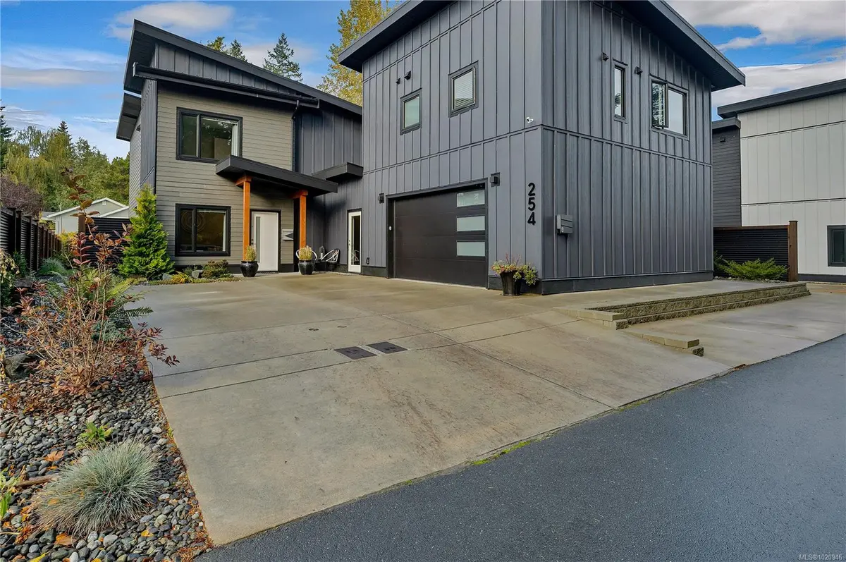 Campbell River, BC V9W 1V2,254 Twillingate Rd