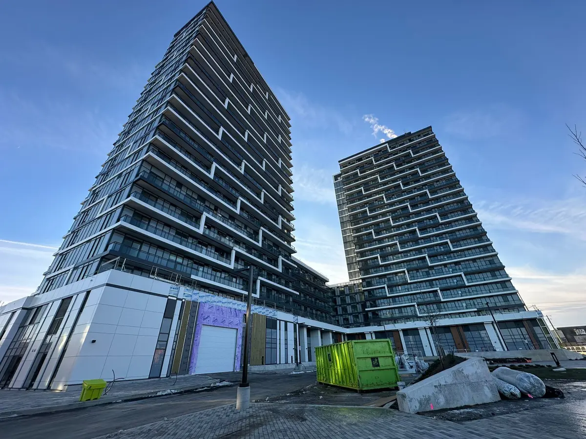 Markham, ON L6E 0W3,9751 Markham RD #512