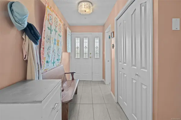 View Royal, BC V9A 7K2,126 Hallowell Rd #22