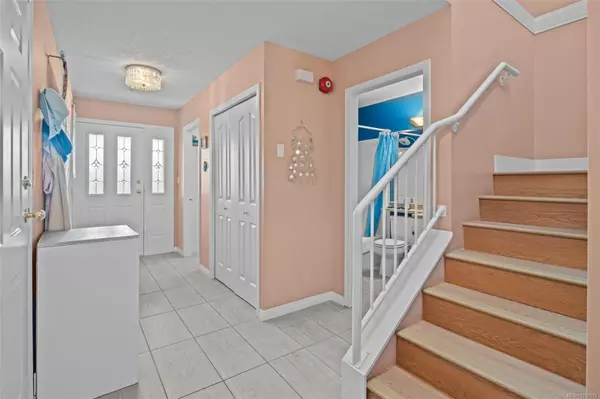 View Royal, BC V9A 7K2,126 Hallowell Rd #22