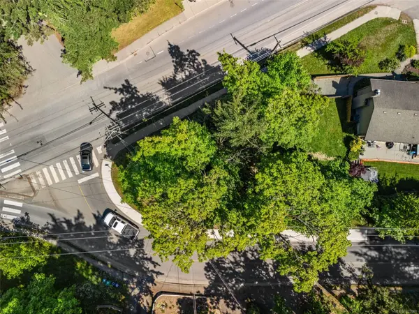 Central Saanich, BC V8M 1W2,7471 Veyaness Rd