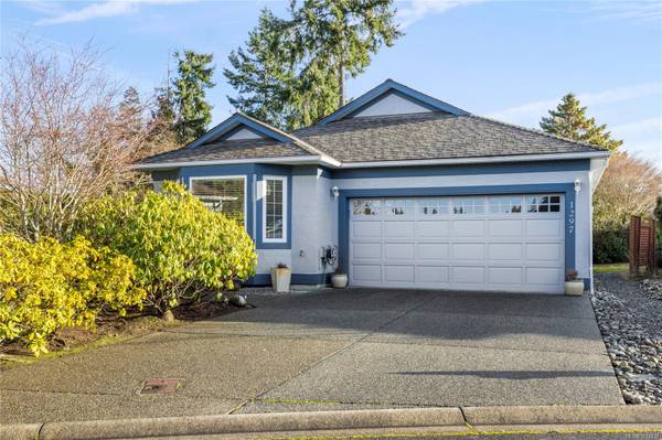 1297 Oceanside Dr, Qualicum Beach, BC V9K 2K4