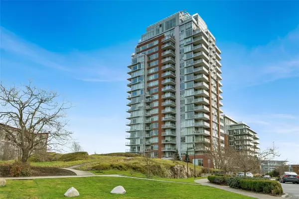 83 Saghalie Rd #704, Victoria, BC V9A 0E7