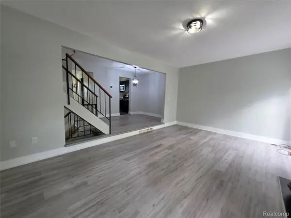 Troy, MI 48098,1812 Brentwood DR #Suite 100