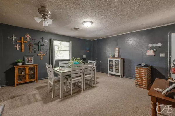 Lawn, TX 79530,489 Main Street