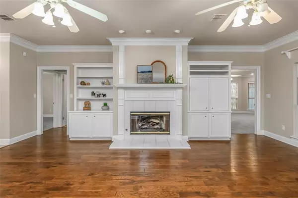 Bossier City, LA 71111,206 Hampton Court