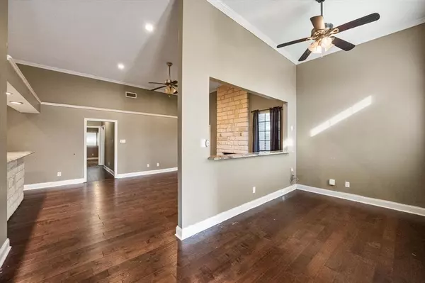 Desoto, TX 75115,602 Aviary Drive