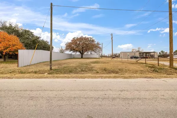 De Leon, TX 76444,232 N Cato Street