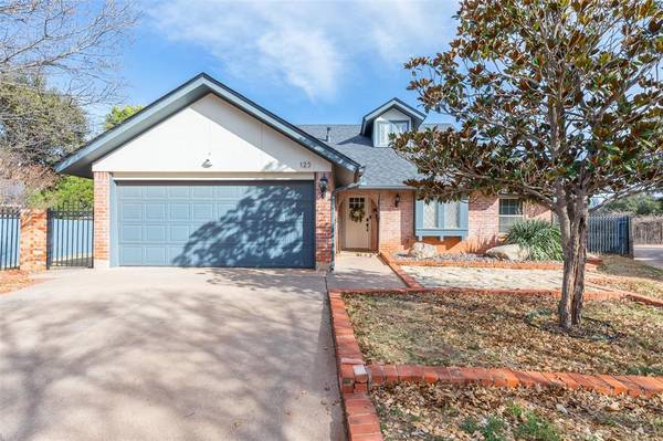 125 Circle Of Holly, Abilene, TX 79605