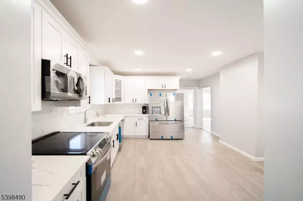 Newark City, NJ 07106,51 W End Ave