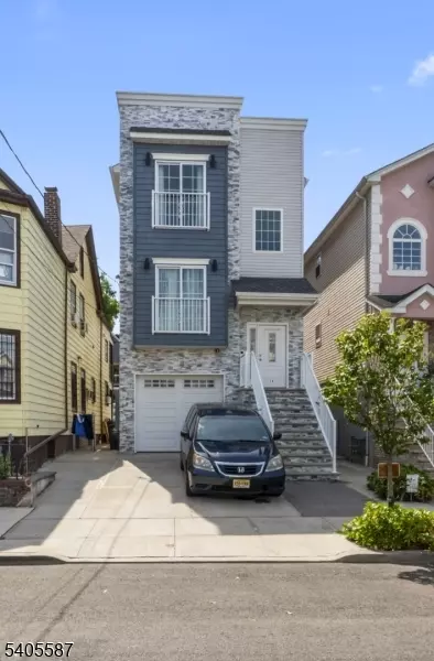 Elizabeth City, NJ 07202,14 Spencer St