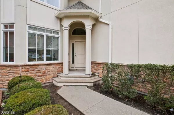 West Orange Twp., NJ 07052,28 Metzger Dr