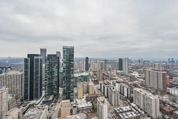 55 Charles ST E #4301, Toronto C08, ON M4Y 0J1