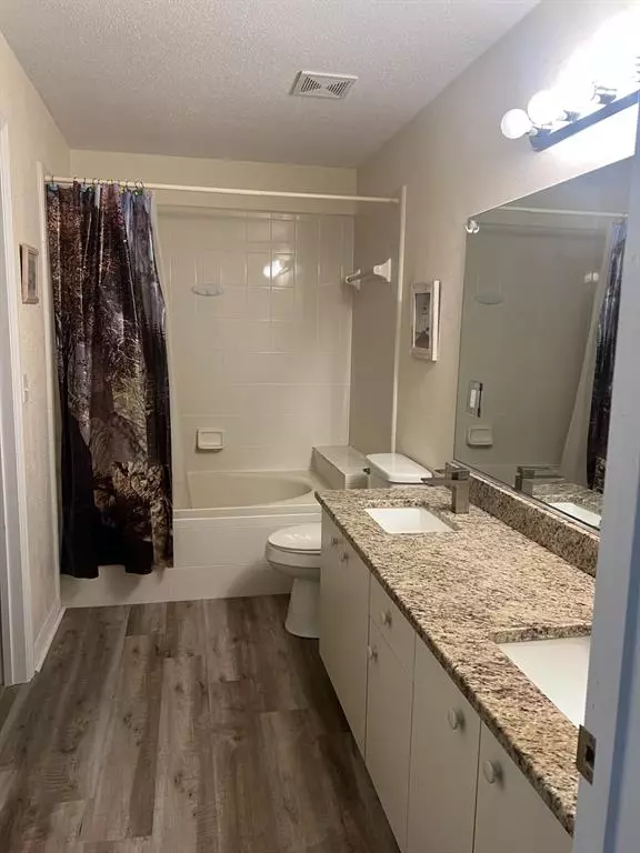 Ormond Beach, FL 32174,539 Lake Bridge Drive