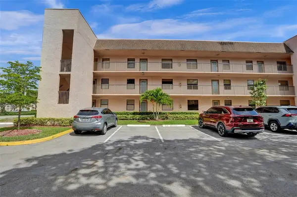 10434 Sunrise Lakes Blvd #202, Sunrise, FL 33322