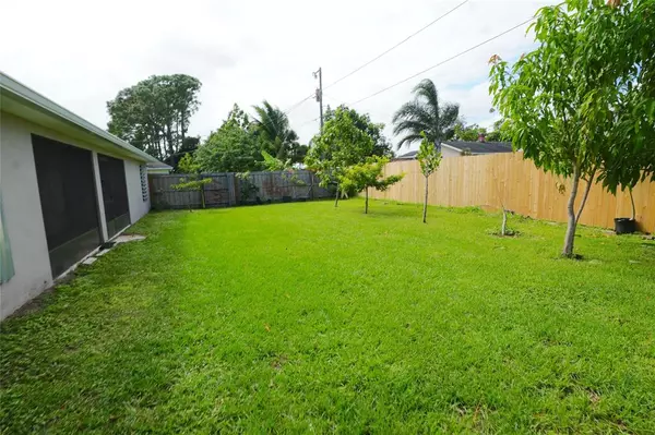 Port St Lucie, FL 34952,2112 SE Holland Street