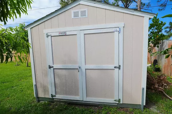 Port St Lucie, FL 34952,2112 SE Holland Street