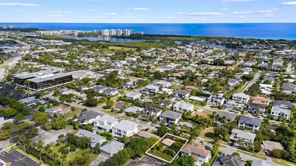 Boca Raton, FL 33432,1001 NE 2nd Ter