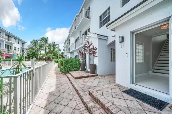 Wilton Manors, FL 33334,2725 NE 8 AVE #113