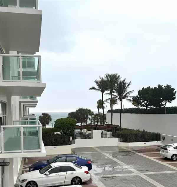 Fort Lauderdale, FL 33308,3550 Galt Ocean Dr #206