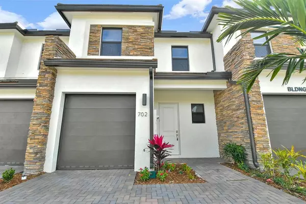 Pompano Beach, FL 33069,4083 SUNSET WAY