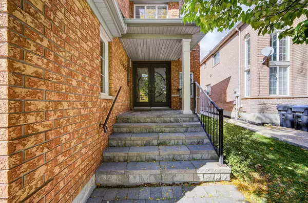 Mississauga, ON L5M 6J7,3041 Caulfield CRES