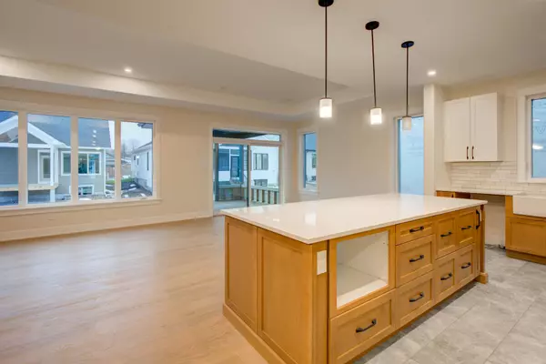 Westport, ON K0G 1X0,138 Shelter Cove DR