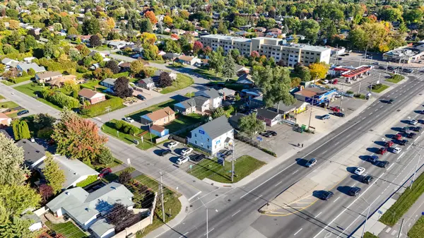 Meadowlands - Crestview And Area, ON K2G 1V9,1415 Woodroffe AVE