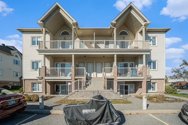 Barrhaven, ON K2J 5V1,137 Harthill WAY #L