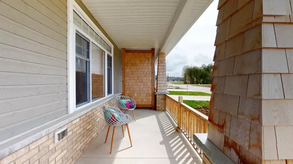 Bluewater, ON N0M 1G0,7 Thimbleweed DR