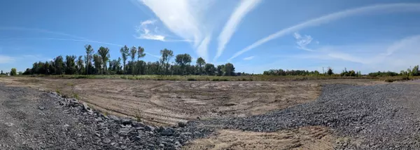 Carp - Huntley Ward, ON K0A 1L0,Block15 Russ Bradley RD