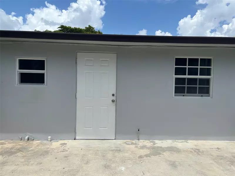 13025 NW 2nd Ave, North Miami, FL 33168