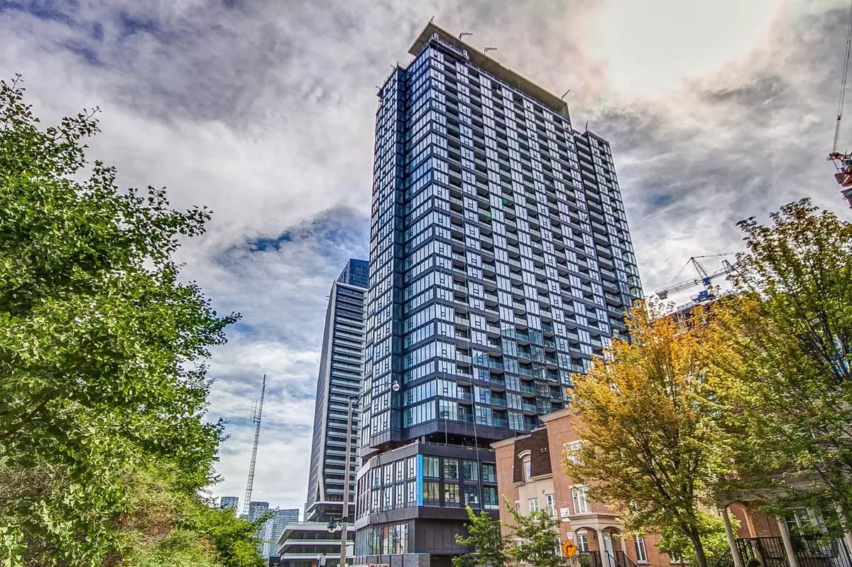 Toronto C01, ON M6K 3S4,19 Western battery RD #1617