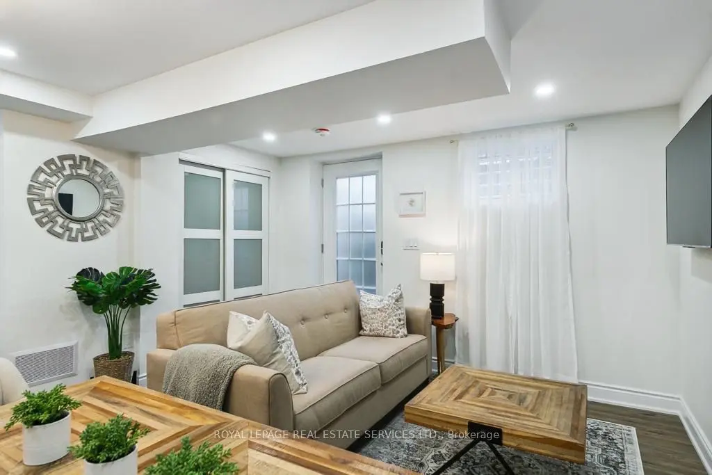 Milton, ON L9T 0X6,289 Potts TER