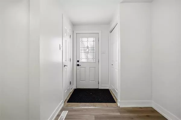 Winnipeg, MB R2Y 1N5,1040 Buchanan BLVD