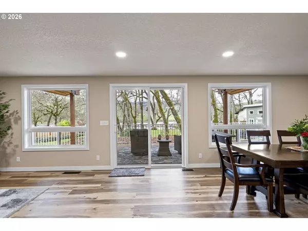 Roseburg, OR 97470,692 ECHO DR