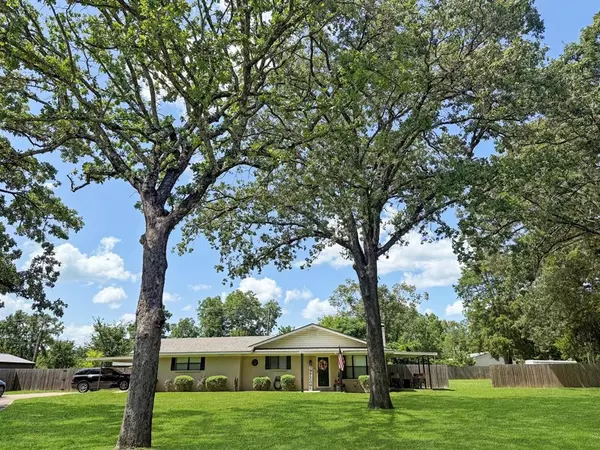 Mineola, TX 75773,253 County Road 2425