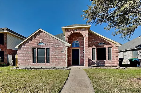 7309 Indiana Avenue, Fort Worth, TX 76137