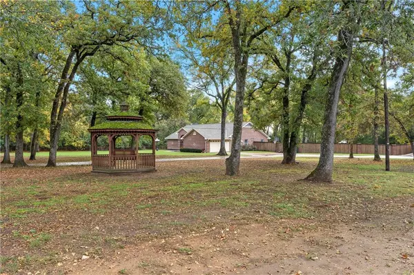 118 Lcr 404, Groesbeck, TX 76642
