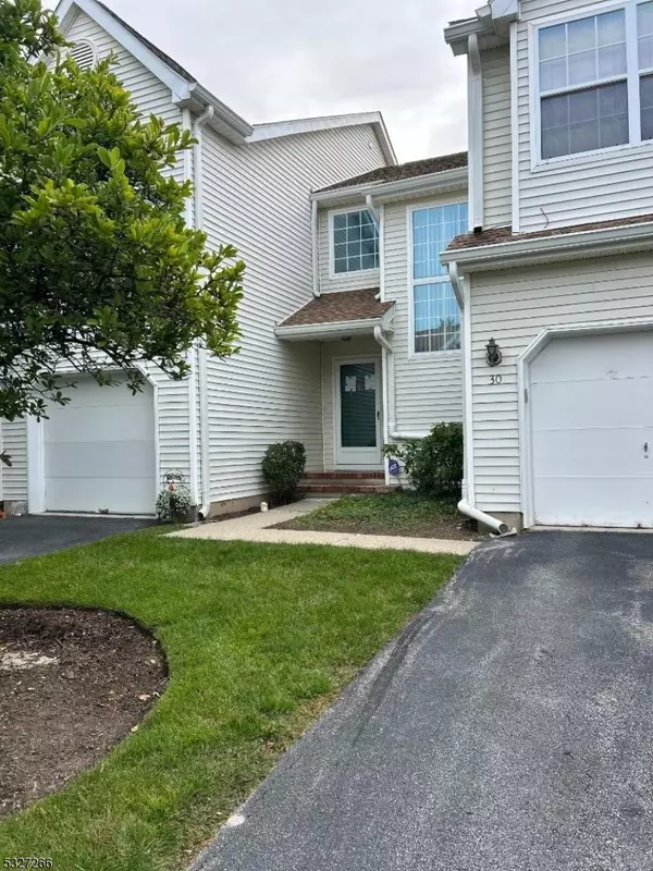 30 Willow Ci, Hamburg Boro, NJ 07419