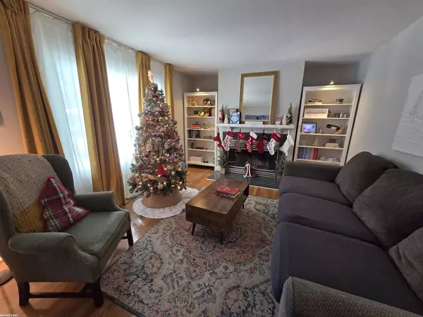 Rochester Hills, MI 48309,2837 Corinthia DR