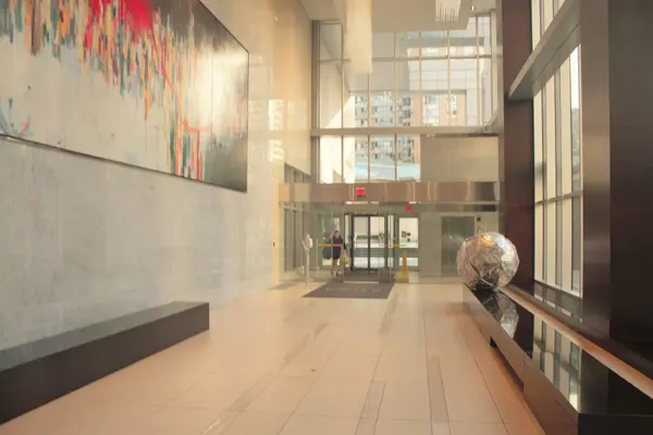 Toronto C01, ON M5B 0A5,386 Yonge ST #4010