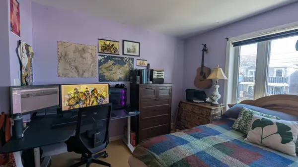 Toronto E03, ON M4C 4E2,1186 Woodbine AVE #Unit B