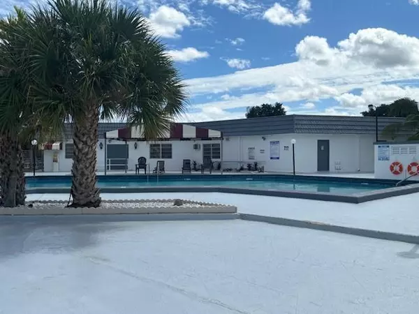 Miami, FL 33179,115 NE 202 Terrace #M-21