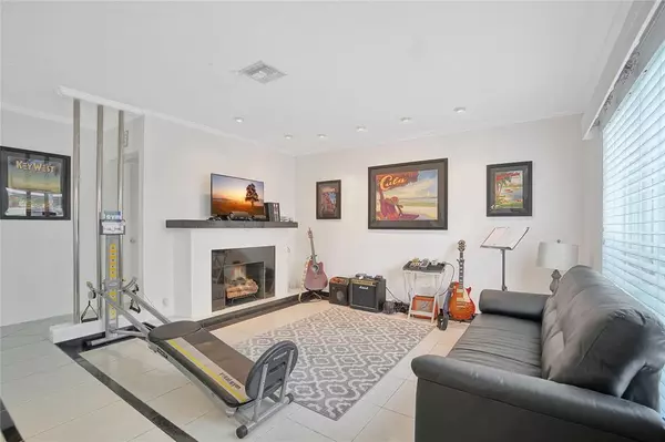 Cutler Bay, FL 33189,8101 SW 198th St