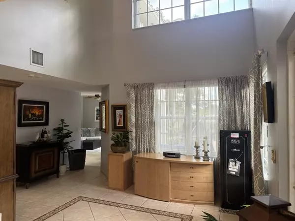 Cooper City, FL 33330,12353 Natalies Cove Rd