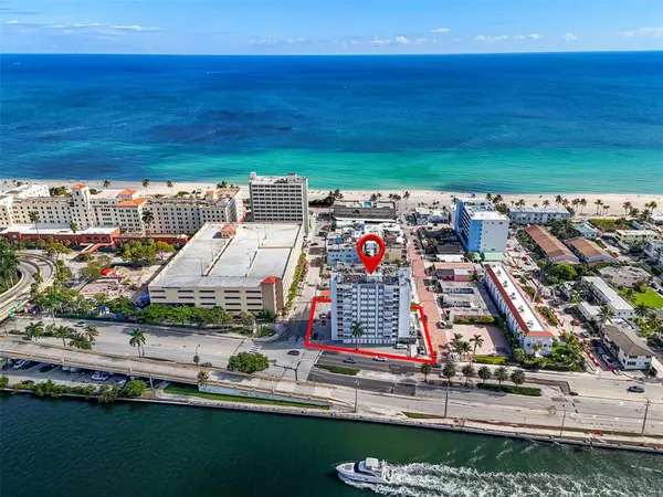 Hollywood, FL 33019,211 S Ocean Dr #301