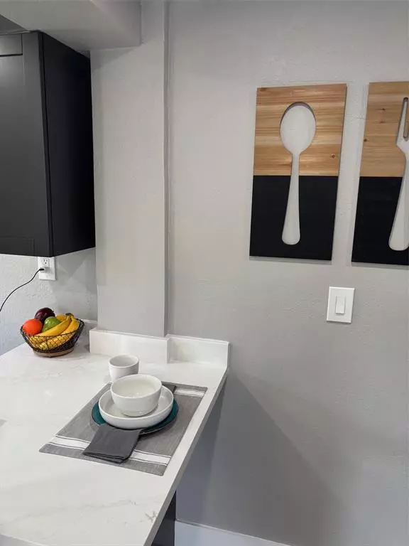 North Miami, FL 33168,13025 NW 2nd Ave