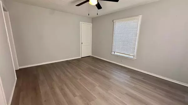 Lake Worth Beach, FL 33460,325 N Federal Hwy #3