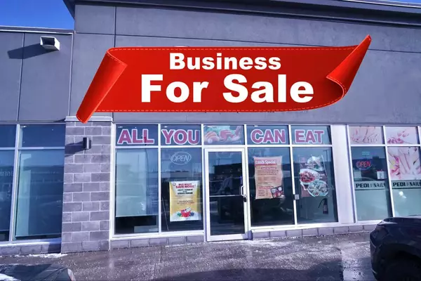 45 Harry Walker Pkwy S #5, Newmarket, ON L3Y 8T3